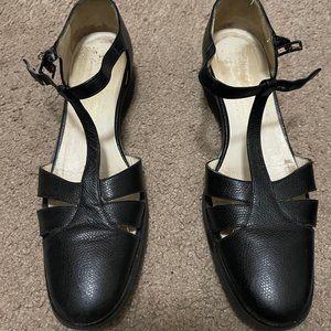Vintage Salvatore Ferragamo Leather T-strap Shoes Size 8